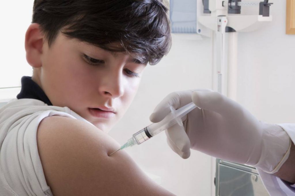 La Vacuna Para Los Mayores De 18 Años