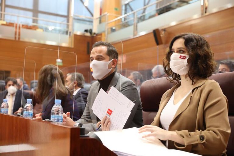 Ayuso cree que los cercanos a la izquierda «boicotean el Zendal: «Vergüenza nacional»