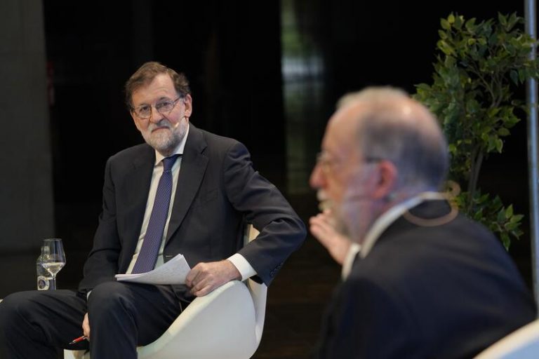 Fiscalía considera «prematuro» aventurar un careo entre Rajoy y Bárcenas
