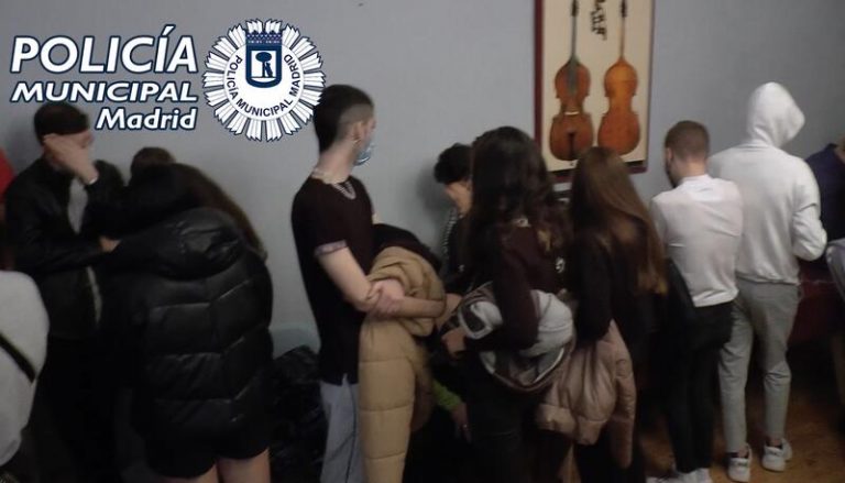 Policía madrileña puso en el ‘finde’ 450 sanciones por botellón y 1.055 por toque de queda