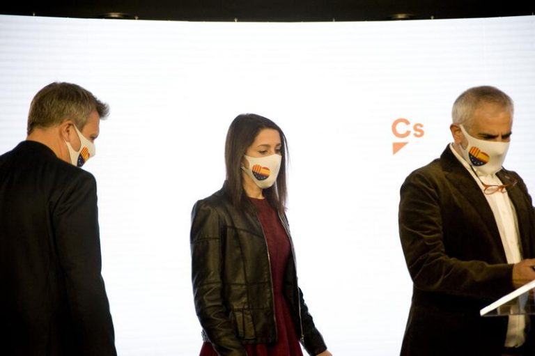 Carrizosa descarta dimitir porque «no es oportuno» y se pone a disposición del partido