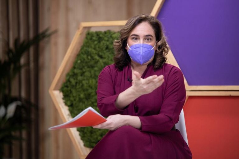 Colau dice que los altercados no liberarán a Hasel: «La violencia no es el camino»