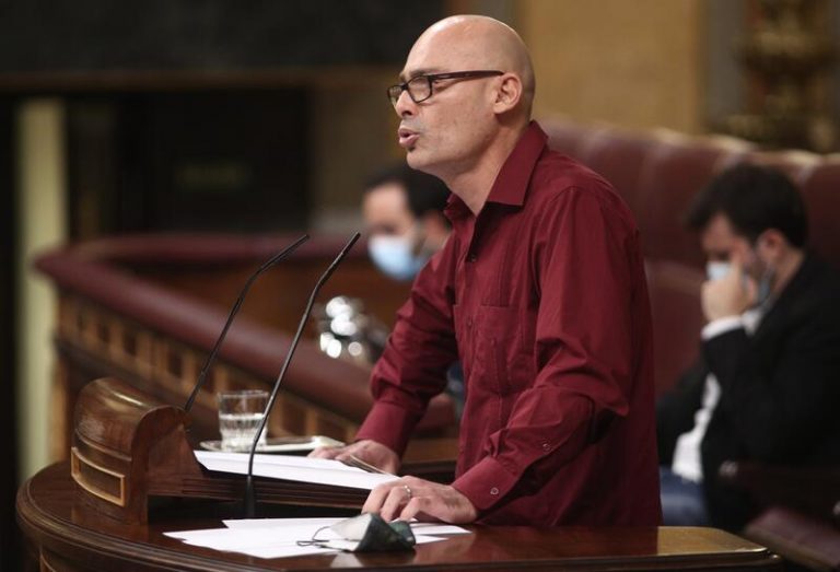Podemos ve cierta «prepotencia» al PSOE y reconoce un alto «nivel de confrontación»