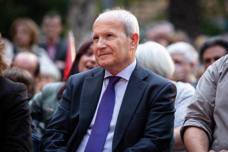 Montilla asegura que el PSC aspira a gobernar: «Las cartas no se han acabado de jugar»
