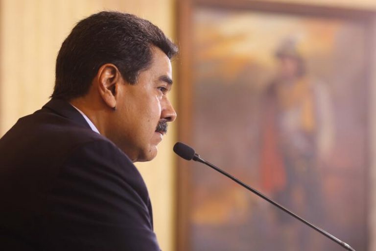 Maduro ordena «revisar a fondo» las relaciones con España