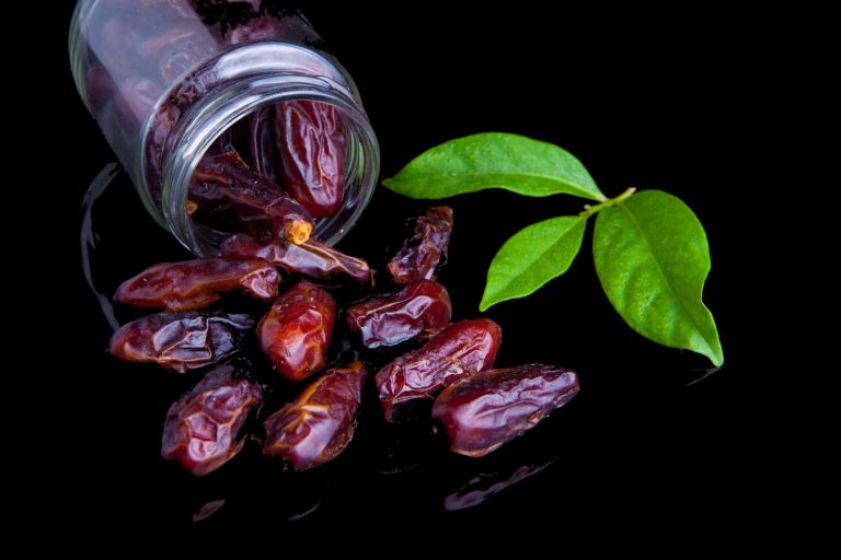 5 razones para comer dátiles y 3 para no acercarte a ellos