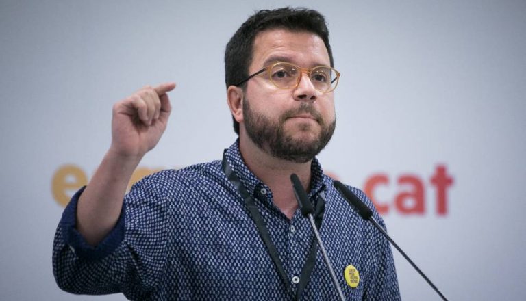 Aragonès ve una «irresponsabilidad» que Illa no se hiciera un test antes del debate