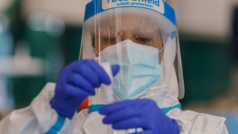 CSIF ve «positivo» que el COVID-19 sea enfermedad profesional en sanitarios