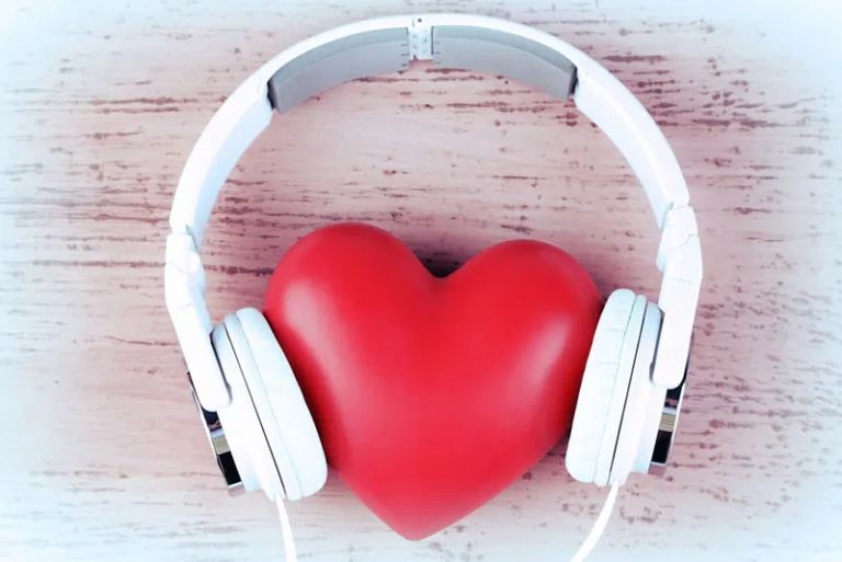 San Valentín: canciones y videoclips destacados de la última década