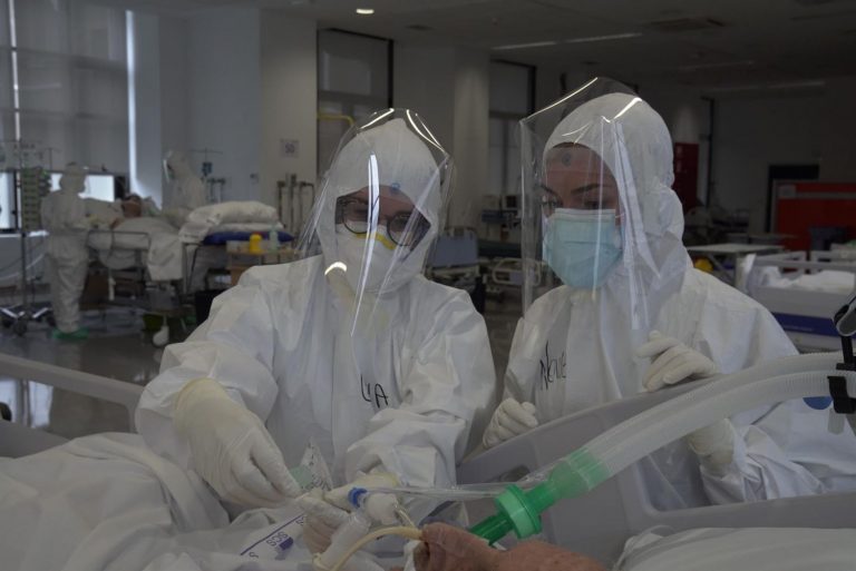 Cantabria suma dos muertes y 67 casos mientras baja la incidencia