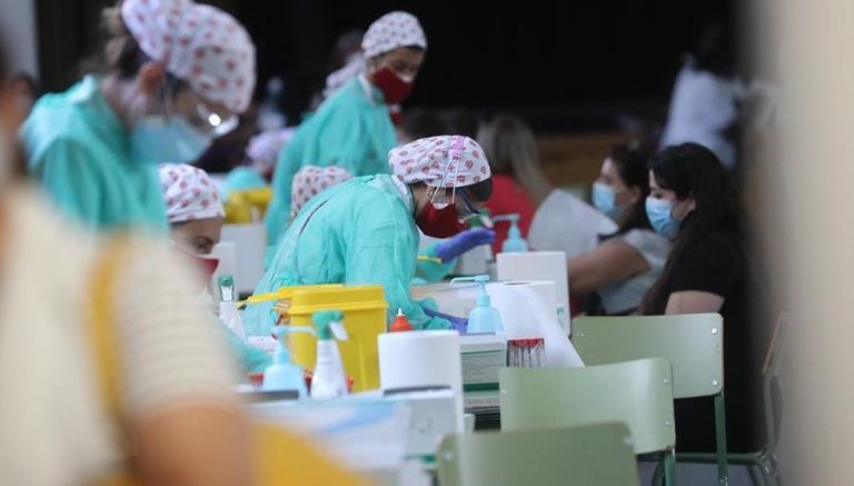 Castilla-La Mancha contabiliza 850 contagios el fin de semana y 53 fallecidos