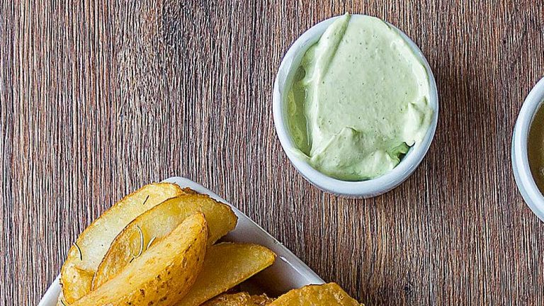 Cómo hacer un alioli de aguacate natural y saludable