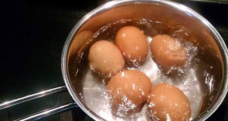 ¿Cuáles Son Los Pasos Que Se Deben Seguir Para Preparar Los Huevos Turcos Con Yogur?