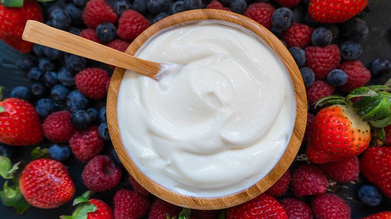 Crema de leche casera: la receta (y trucos) para conseguirla