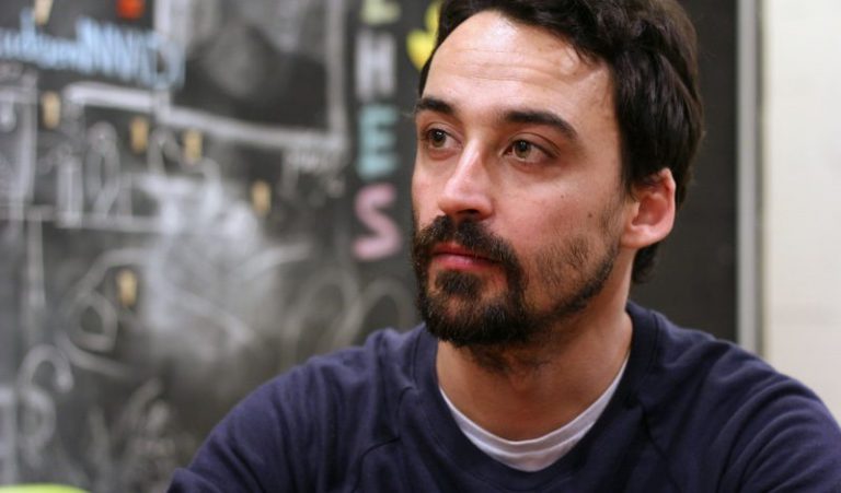 Daniel Remón debuta en novela con ‘Literatura’, su particular ‘La princesa prometida’