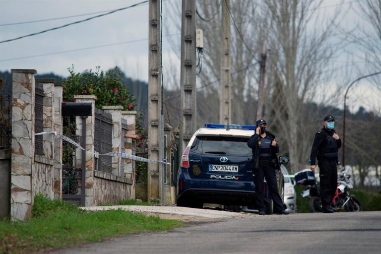 Detenido un hombre tras apuñalar mortalmente a una vecina de 22 años