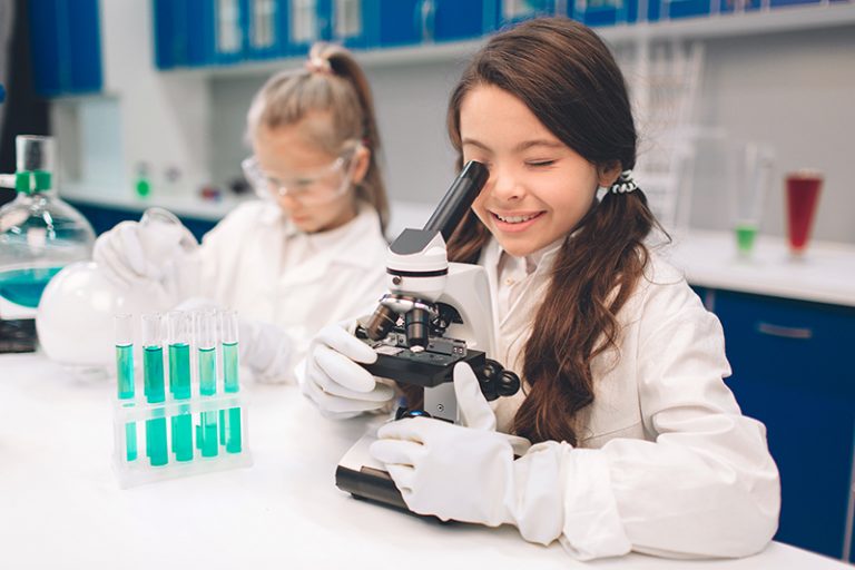 El CSIC se suma al Día Internacional de la Mujer y la Niña en la Ciencia