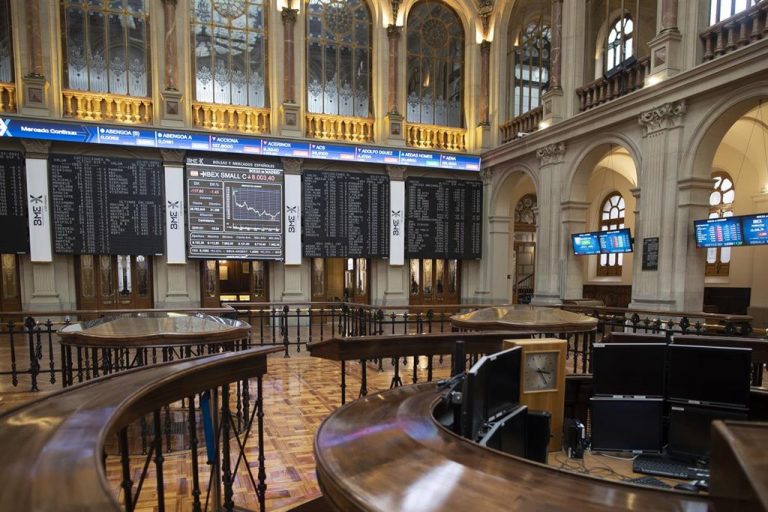 El Ibex 35 amanece con una subida del 0,19% y mantiene los 8.200 enteros