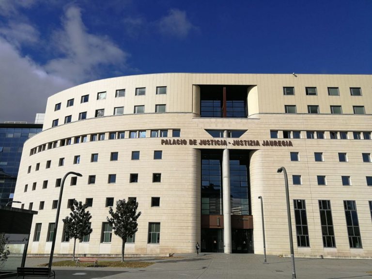 El TSJN confirma la absolución del policía nacional acusado de avisar de una investigación por violación
