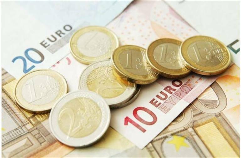 El Tesoro capta 5.111 millones en deuda a medio y largo plazo