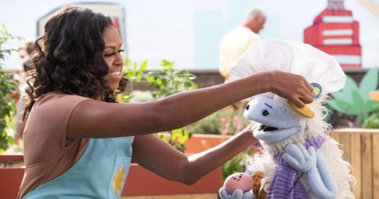 El nuevo ‘trabajo’ de Michelle Obama: actriz (y productora) en Gofre + Mochi, la serie infantil de Netflix
