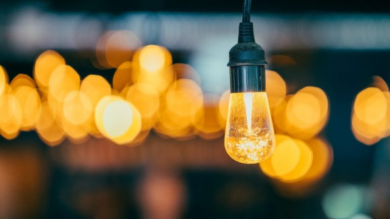 El recibo de la luz se dispara en enero un 18,4% por el impacto de Filomena