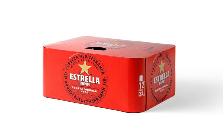 Estrella Damm sustituye los plásticos que envuelven los packs de latas por un packaging más ecosostenible