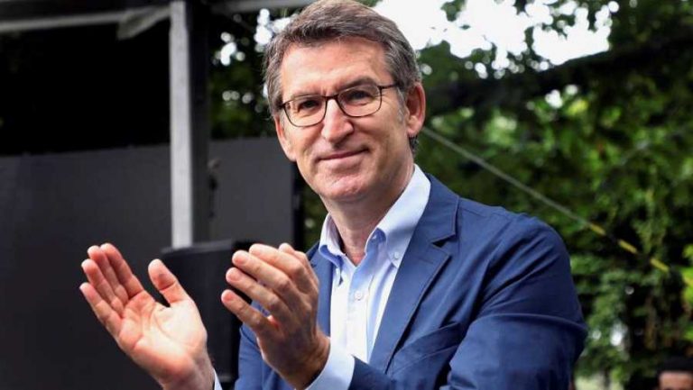 Feijóo cree que Casado debe «consolidar» al PP como «alternativa»