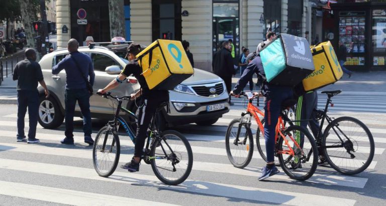 La Seguridad Social reclama a Glovo casi 400.000 euros por cuotas de ‘riders’ de Zaragoza