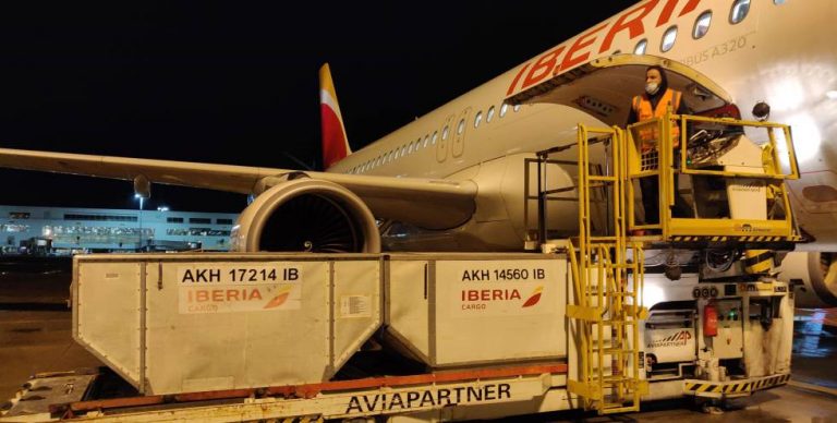 Iberia e IAG Cargo suman 20.000 envíos de productos farmacéuticos en su ‘hub’ de Madrid desde 2019