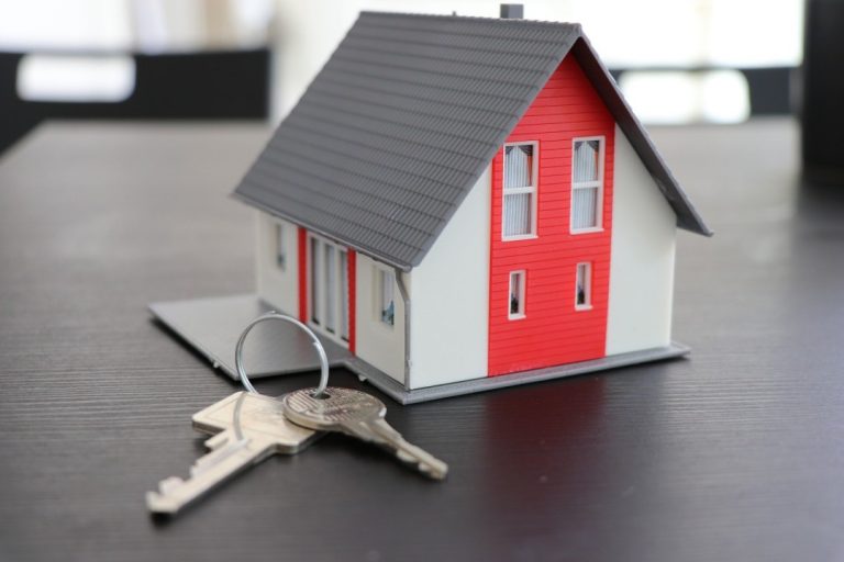 Inmobiliarias evidencian la problemática de los jóvenes para aportar el 20% de entrada de una casa