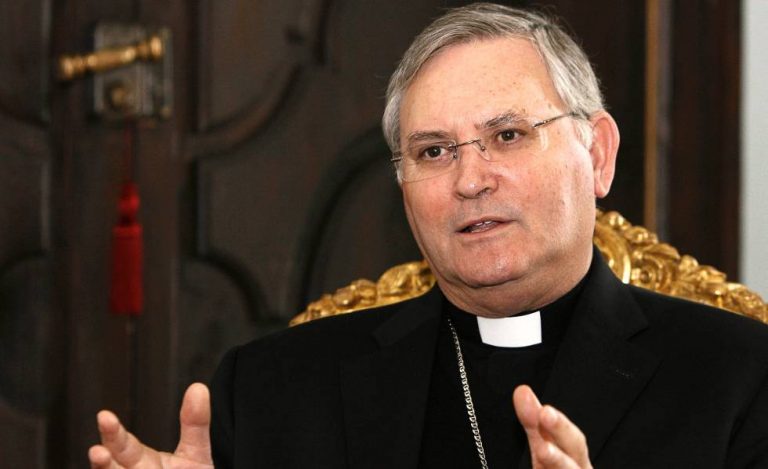 Una anónima revela cómo fue la vacunación del obispo de Cartagena