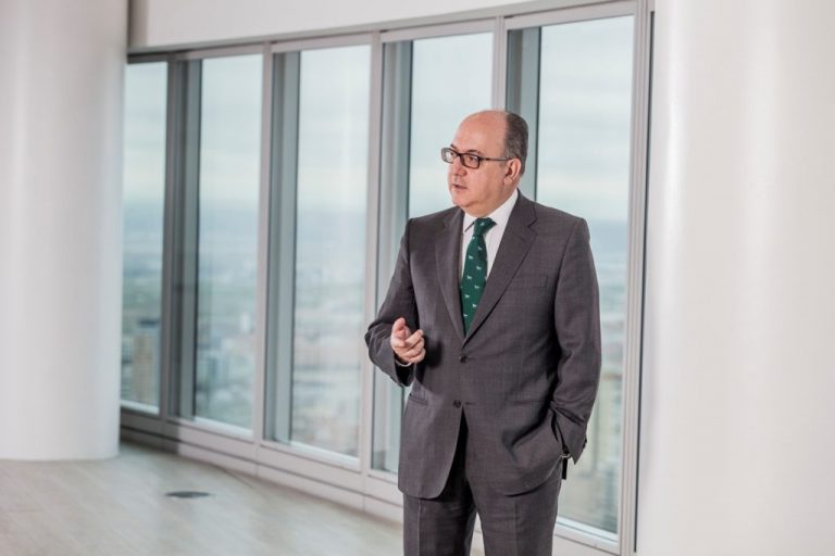 Roldán (AEB) aboga por diseñar las ayudas directas «sin prisa pero sin pausa»