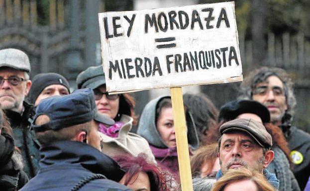 La ley mordaza en España