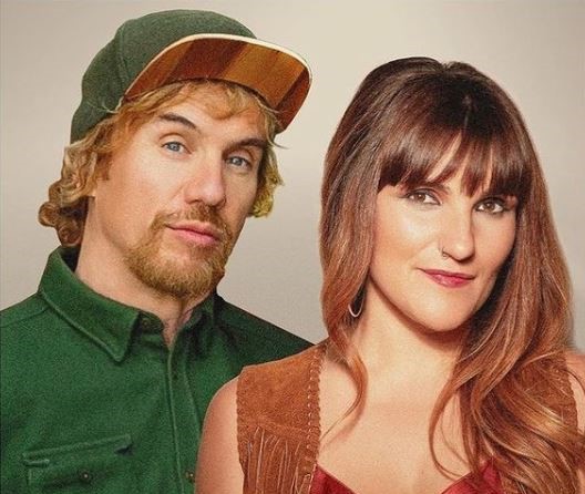 Macaco y Rozalén juntos en ‘La Distancia (Un Nuevo Significado)’