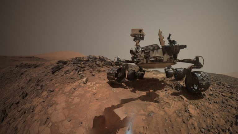 El polvo y el invierno obliga a reducir operaciones de Insight en Marte