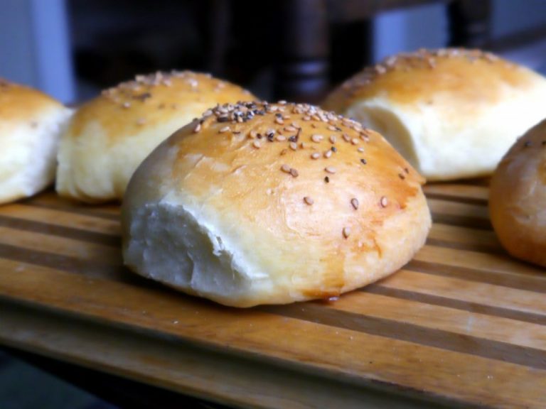 Pan hamburguesa casero: la receta para conseguir un pan gourmet