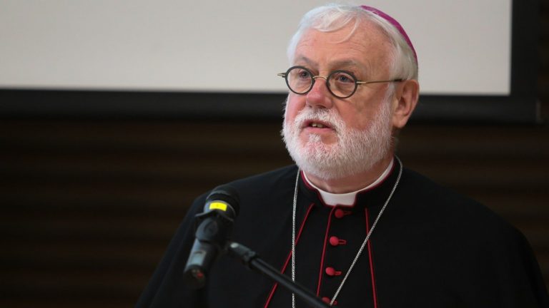 La Santa Sede advierte del peligro de que los derechos humanos sigan «modas»
