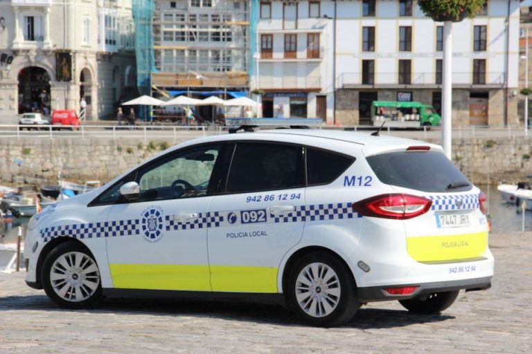 Prisión para un hombre por asaltar a una madre y su hija en su domicilio en Santander
