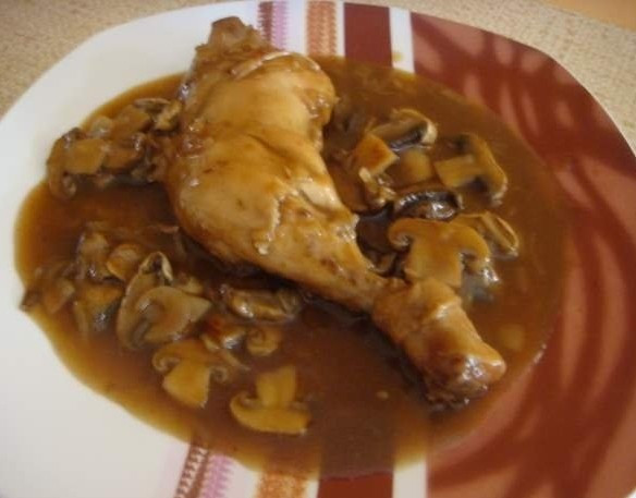 Pasos Para Preparar El Pollo A La Coca Cola Con Guarnición De Champiñones