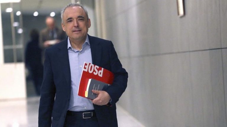 El PSOE acusa a Casado de querer «tapar» el caso Bárcenas