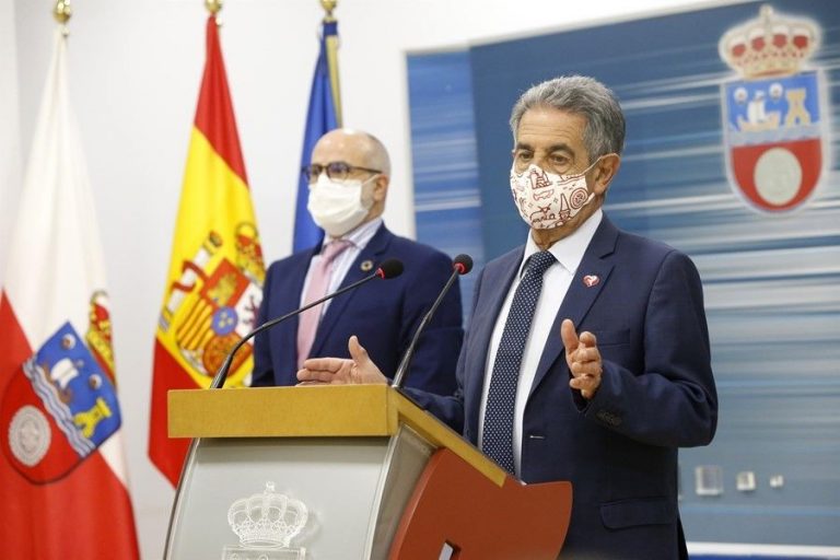 Revilla, sobre la posible apertura en Semana Santa: «Soy prudente, realista y optimista»