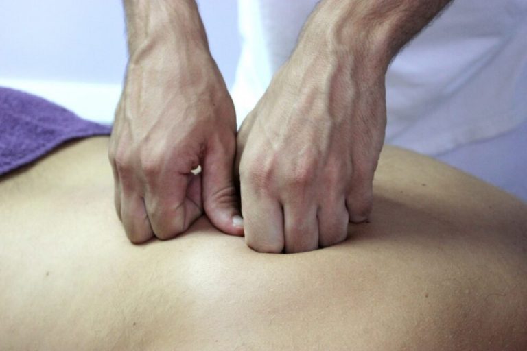 Sanidad califica como pseudoterapias a la dieta macrobiótica y al masaje tailandés
