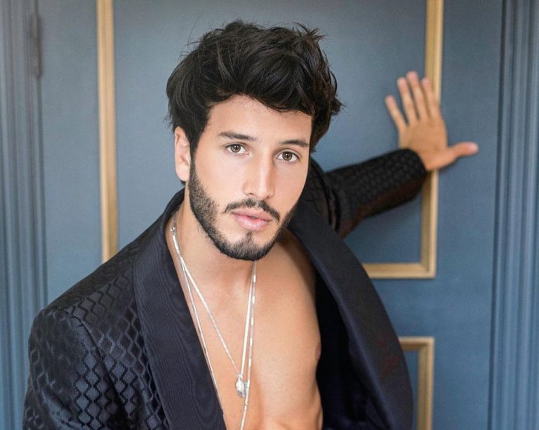 Sebastián Yatra dice ‘Adiós’ en su nuevo single
