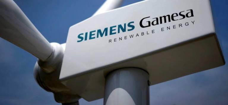 Podemos pide a Industria más implicación para evitar el cierre de dos plantas de Siemens Gamesa