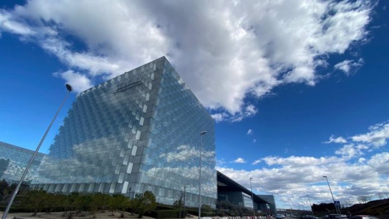 Telefónica desembolsa la emisión de obligaciones perpetuas subordinadas por 1.000 millones