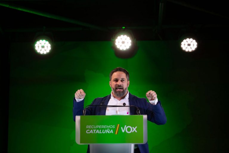 Abascal vaticina ‘sorpasso’ de Vox al PP en toda España y reconoce la ruptura con Casado