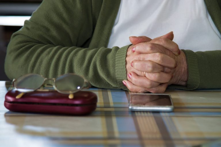 El 41% de los ancianos se ha sentido más solo durante la pandemia