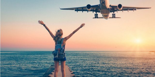 Date un capricho: así puedes encontrar vuelos baratos para irte de vacaciones