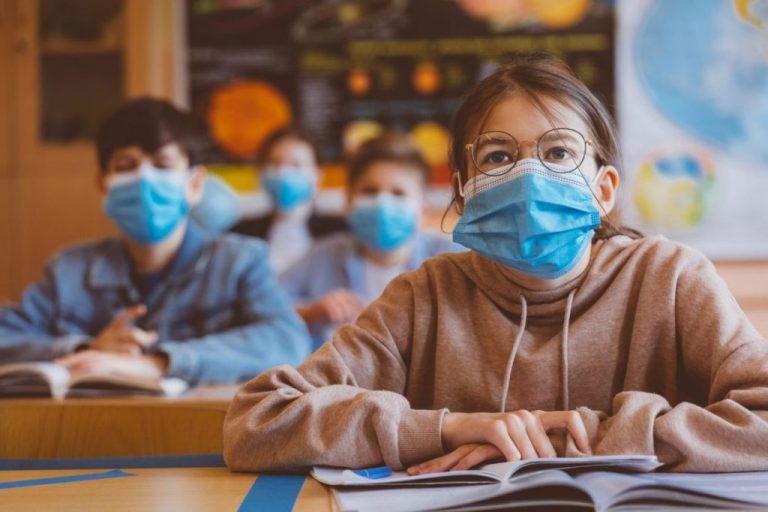 UGT exige una actuación inmediata ante incidencia del Covid en centros educativos de Madrid